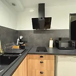 Apartment 70 - Face A La Gare