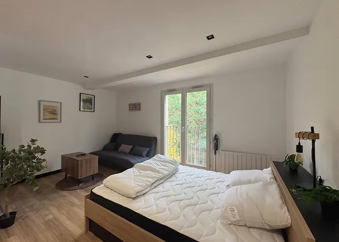 70 - Face A La Gare Lejlighed *